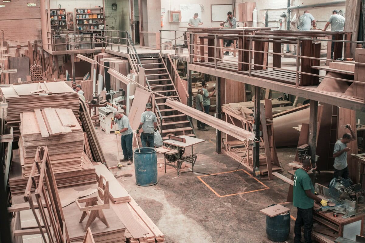 zendesk cx trends report manufacturing industry